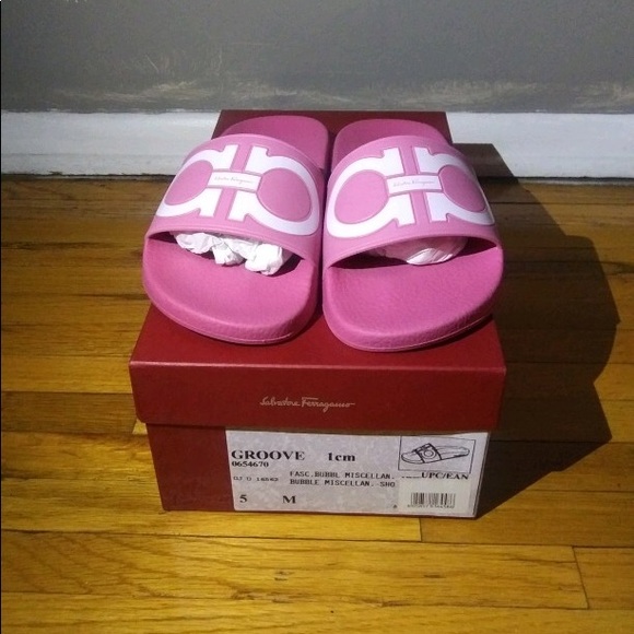 Salvatore Ferragamo Groove Slippers - Picture 5 of 8